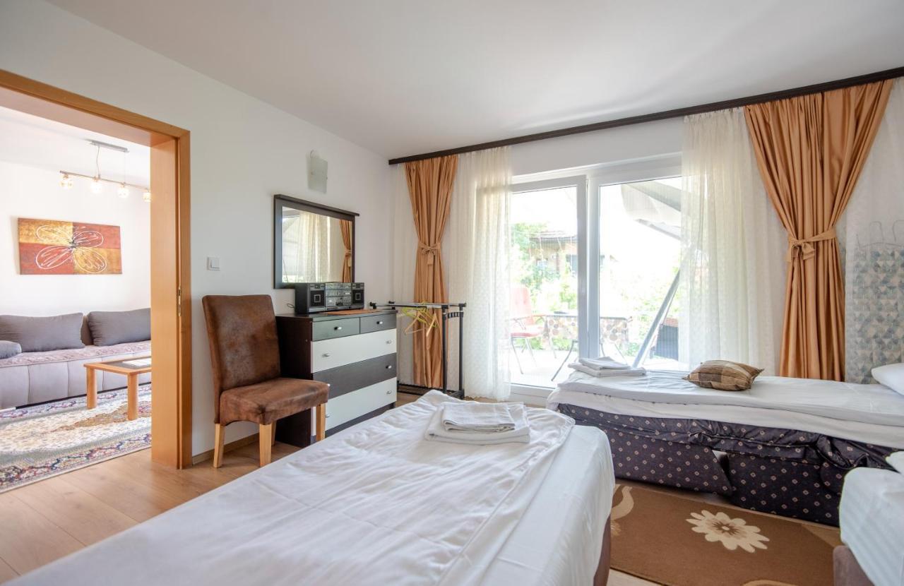 Apartman Mira Сараево Екстериор снимка