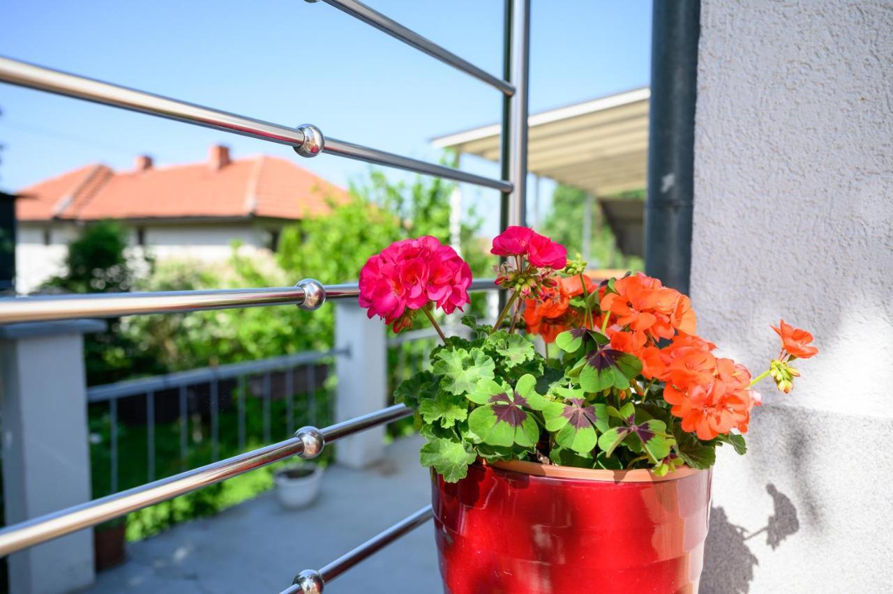Apartman Mira Сараево Екстериор снимка
