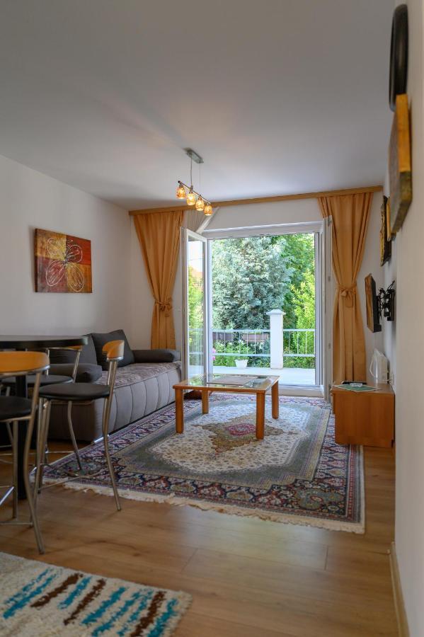 Apartman Mira Сараево Екстериор снимка